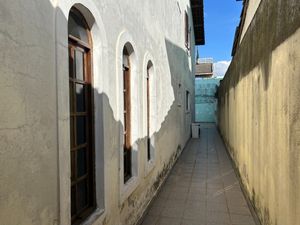 Image 21 - 921967