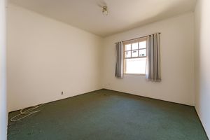 Image 27 - 921974