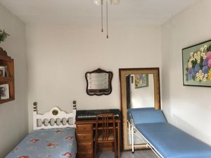 Image 30 - 921983