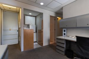 Image 3 - 921986