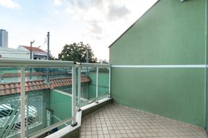 Image 23 - 921988