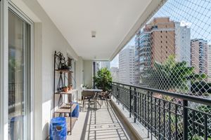 Image 11 - 921998
