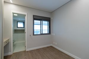Image 17 - 922016