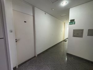 Image 14 - 922024
