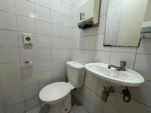 Image 5 - 922024