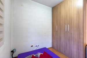Image 19 - 922030