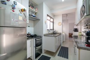 Image 31 - 922030