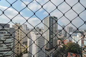 Image 12 - 922034