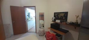 Image 35 - 922047