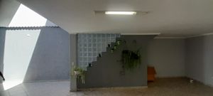 Image 45 - 922047