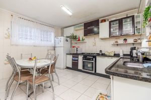 Image 35 - 922049