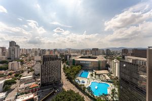 Image 21 - 922053