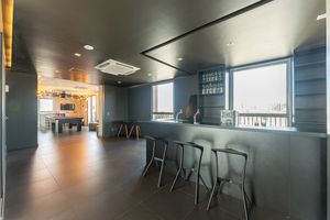 Image 35 - 922053