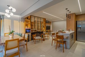 Image 13 - 922057