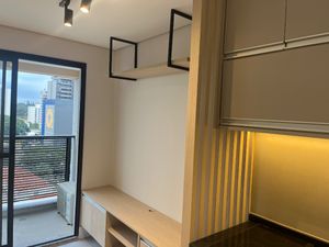 Image 10 - 922059