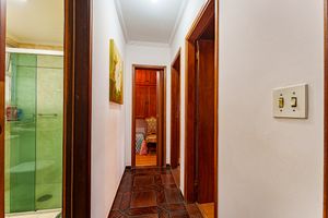 Image 19 - 922060