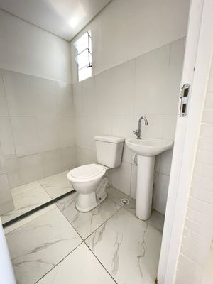 Image 19 - 922061