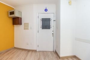 Image 33 - 922070