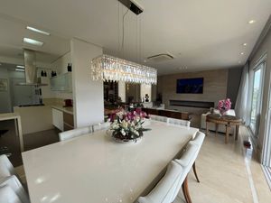 Image 28 - 922072