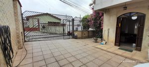 Image 18 - 922080