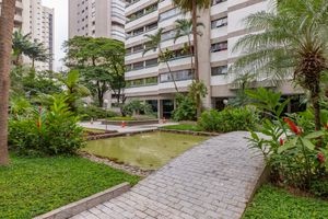 Image 35 - 922090