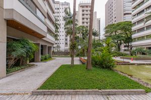 Image 36 - 922090