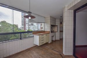 Image 9 - 922093