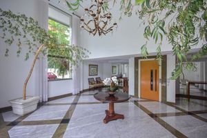 Image 33 - 922093