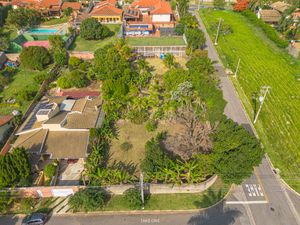 Image 5 - 922100
