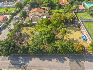 Image 7 - 922100
