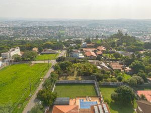 Image 19 - 922100