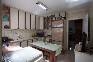 Image 9 - 922104