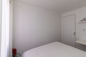 Image 19 - 922114