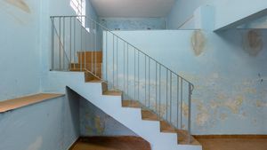 Image 62 - 922118