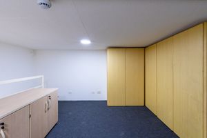 Image 15 - 922139