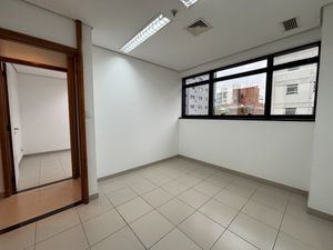 Image 10 - 922141