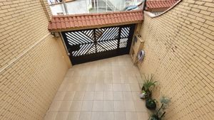 Image 8 - 922143