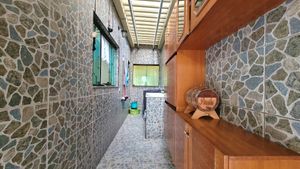 Image 34 - 922143