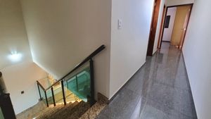 Image 43 - 922143