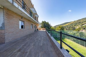Image 9 - 922157