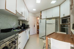 Image 42 - 922164