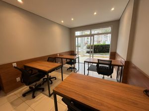 Image 21 - 922167