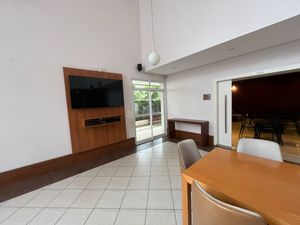 Image 25 - 922167