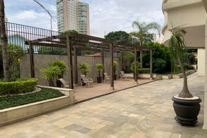 Image 37 - 922177