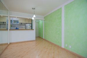 Image 1 - 922179