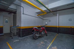 Image 30 - 922179