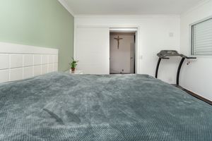Image 19 - 922194