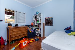 Image 33 - 922194