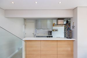 Image 4 - 922206