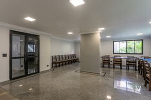Image 39 - 922207